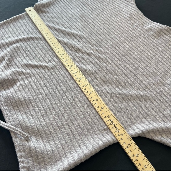 Dusty Rose Striped Knit Top with Front Tie Detail Women’s Medium - Picture 3 of 7